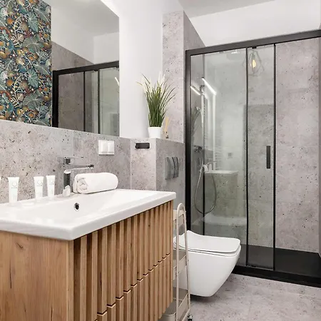 Stylish With Parking Near Spodek Arena By Renters *