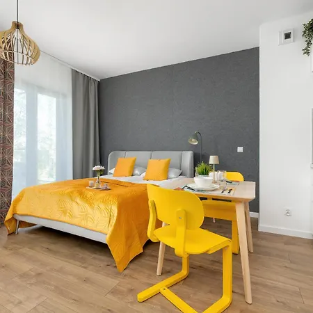 Stylish With Parking Near Spodek Arena By Renters شقة *