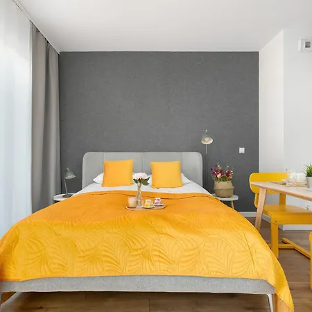 Stylish With Parking Near Spodek Arena By Renters