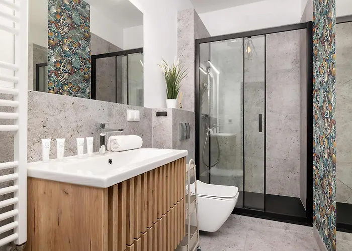 Stylish With Parking Near Spodek Arena By Renters *